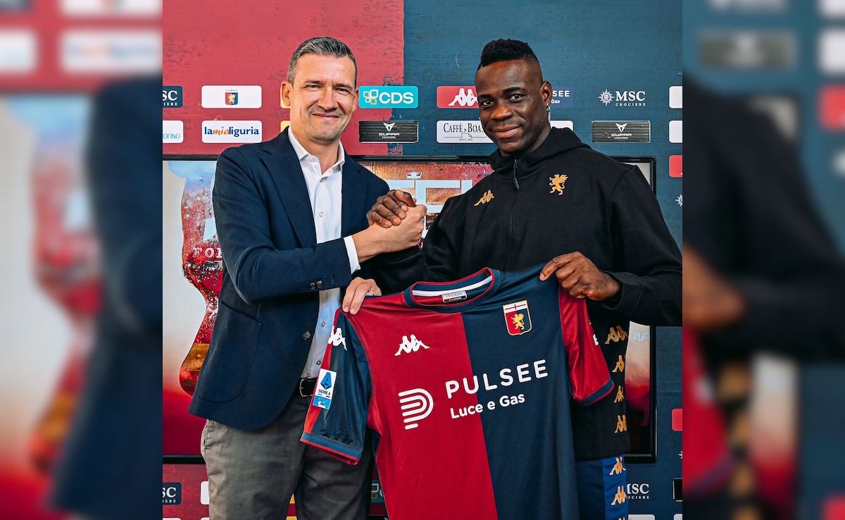 Serie A Strugglers Genoa Sign Mario Balotelli